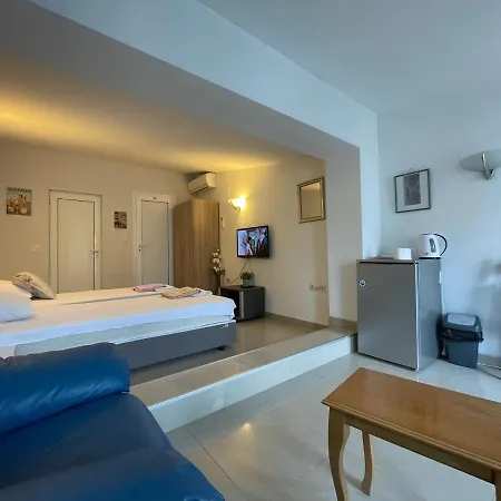 Guest house Ivo's Guest 2*