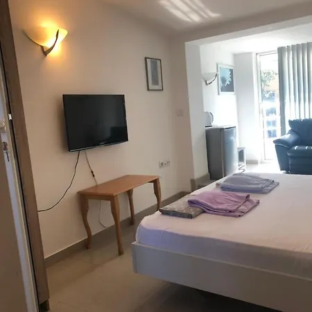 Ivo's Guest Guest house 2*