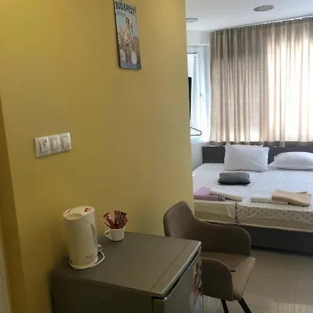 Guest house Ivo's Guest 2*